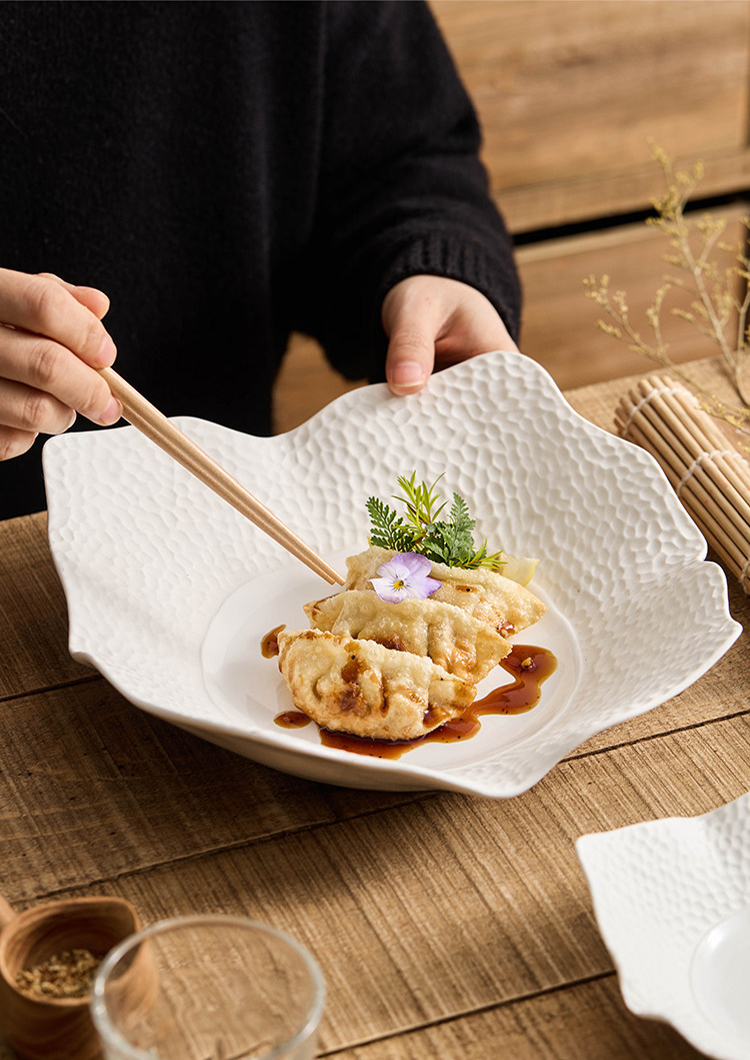 Matte Lattice Square Plate
