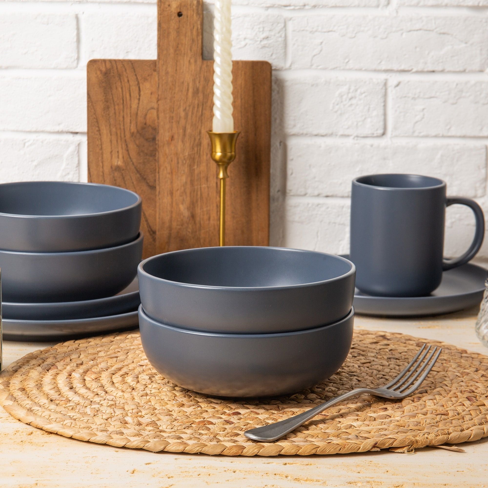 Stoneware Dinnerware Set with Mugs (12-Piece)